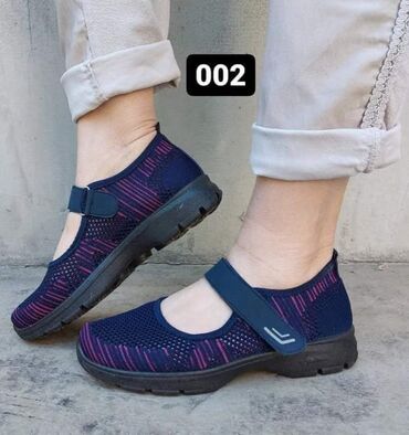 Women's Sneakers and athletic shoes: 41 — 8