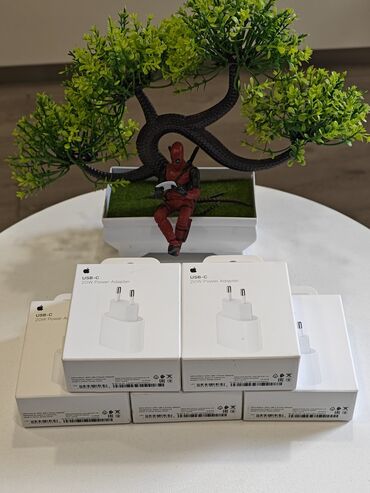 Şarj cihazları: Simsiz şarj cihazı Apple, 20 Vt, Yeni