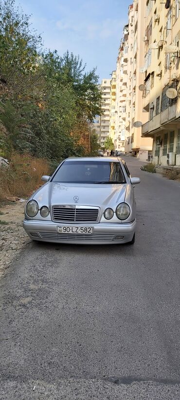 priora sedan: Mercedes-Benz E 200: 2.2 л | 1998 г. Седан