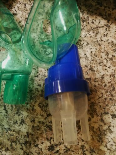 Inhalatori, nebulizatori: Inhalator kompresorski Nebulizer dobar ispravan sa 2 maske. U svojoj — 7