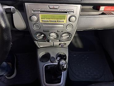 Mazda: Mazda Demio: 2003 г., 1.4 л, Робот, Бензин — 9
