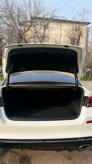 Kia: Kia K5: 2019 г., Бензин — 7