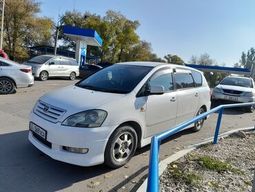 Toyota: Toyota Ipsum: 2003 г., 2.4 л, Типтроник, Бензин, Минивэн