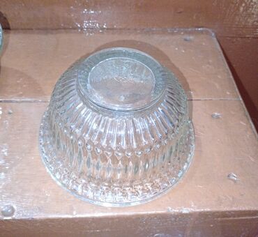 Digər süfrə qabları: Vazalar Rusiyanın 1980-cı illər "Urşel" zavodunun istehsalıdır — 5