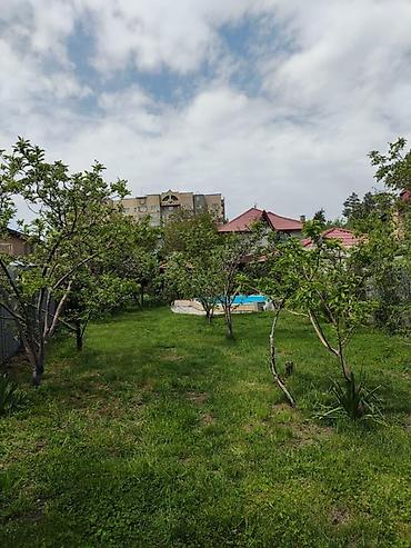 Продажа коттеджей и домов: 5 и более комнат, 220 м², 10 соток, Бишкек, Собственник — 16