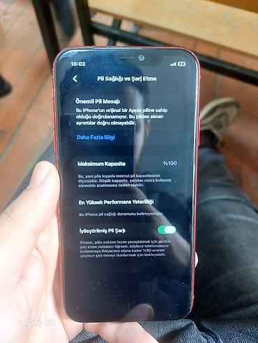 Apple iPhone: IPhone 11, Qırmızı, Face ID — 6