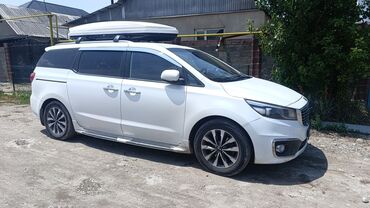семиместные машины: Kia Carnival: 2015 г., 2.2 л, Автомат, Дизель, Вэн/Минивэн