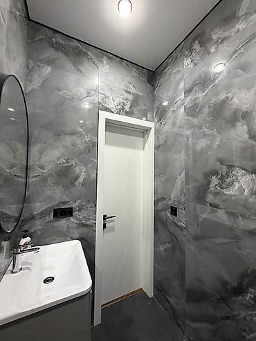 Долгосрочная аренда квартир: Трехкомнатная студия в современном минималистичном стиле. Район — 18