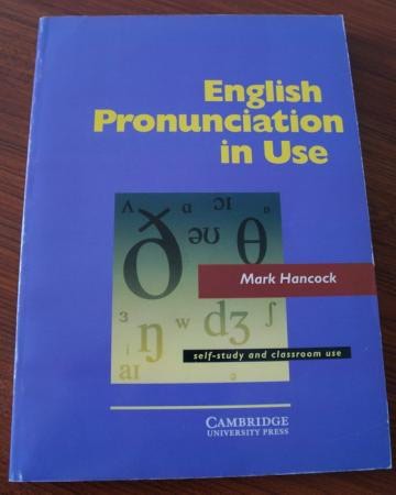english vocabulary in use: English Pronunciation in Use 
Новая, не использованная!