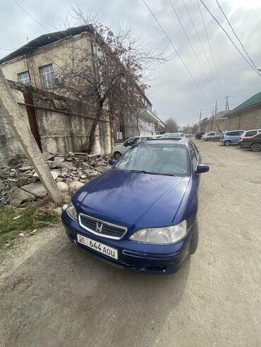 Honda: Honda Accord: 2000 г., 1.8 л, Механика, Бензин, Седан