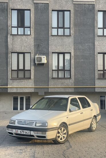 оклейка кузова: Volkswagen Vento: 1996 г., 1.8 л, Автоматические, Газ, Седан