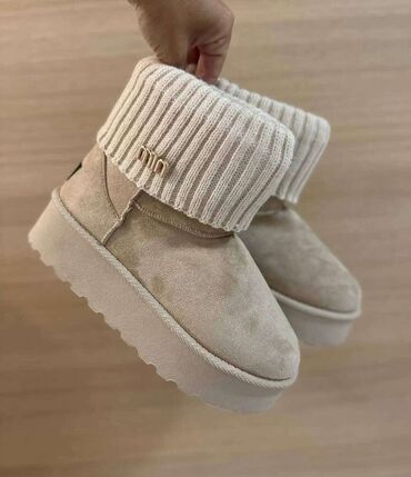 Ugg obuća: Ugg papuče, bоја - Bež, 41 — 1