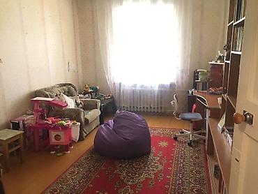 Кыймылсыз мүлк: 3 бөлмө, 82 м², Сталинка, 2 кабат, Эски ремонт — 4