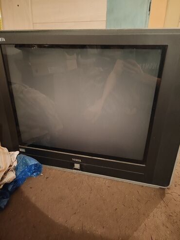 дисплей для телевизора: Телевизор в рабочем состоянии большой экран, два телевизора