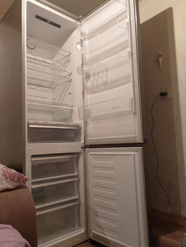 Техника для кухни: Б/у Холодильник Beko, цвет - Серый