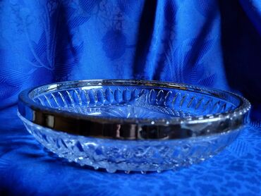 Kuhinjski setovi: Tanjir nov kristal,led kristalrucni rad sa posrebrenjem. 70te — 18