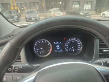 машина в росрочку: Hyundai Sonata: 2017 г., 2 л, Автомат, Газ, Седан