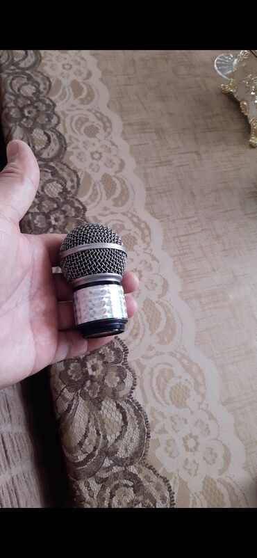 gəlincik üçün mebel dəsti: Mikrofon SHURE qalovkasi SM 58. Orjinaldi %.yaxsi tebiri var .vatcap