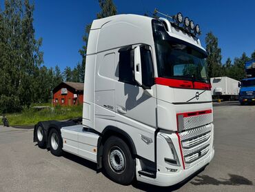 дополнительная фара: Тягач, Volvo, 2023 г., Без прицепа
