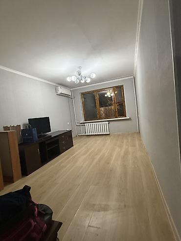 Продажа квартир: 3 комнаты, 59 м², 10 мкр 104 серия, 1 этаж, Косметический ремонт — 6