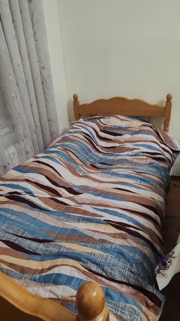 tek neferlik: İşlənmiş, Təknəfərlik çarpayı, Bazasız, Matras ilə, Siyirməsiz