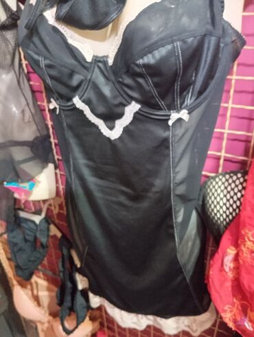 Ostali donji veš: Bebidol, bodi, komplet brushalter i gaćice, pet vrste korseta, dva — 4