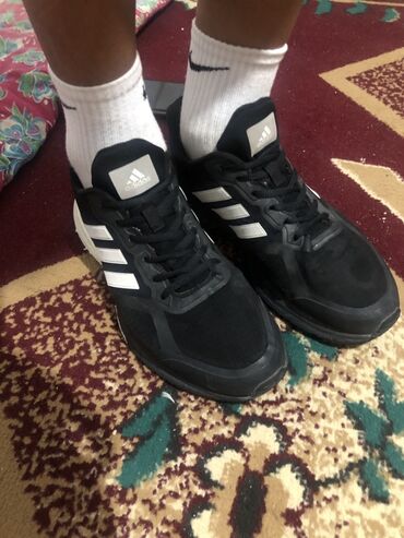 зимние термо кроссовки мужские: Мужские кроссовки, 39, Adidas, Б/у, цвет - Черный