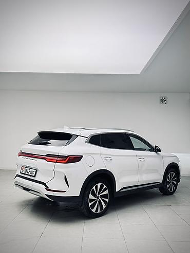 камера на 16: BYD Song Plus: 2023 г., Робот, Электромобиль, Кроссовер — 6