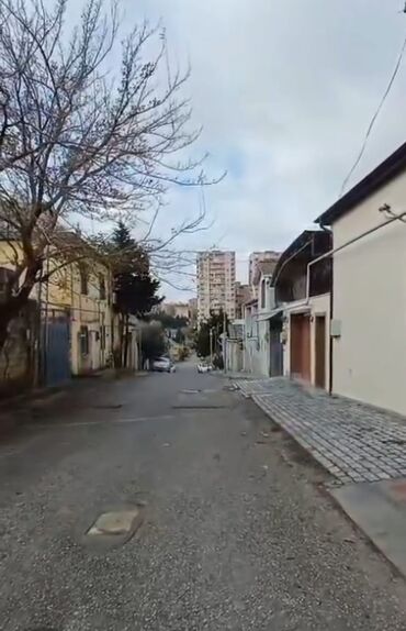 Həyət evləri və villaların satışı: Qaraçuxur qəs. 3 otaqlı, 105 kv. m, Yeni təmirli — 1