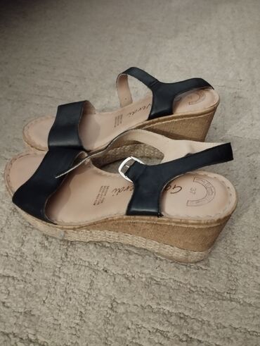 braon sandale: Sandals, 37