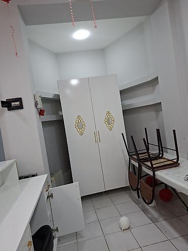 Salon, tibbi mebel dəsti: Salon mebeli dəsti Tərkib: - Resepsiyon/administrator stolu — 1