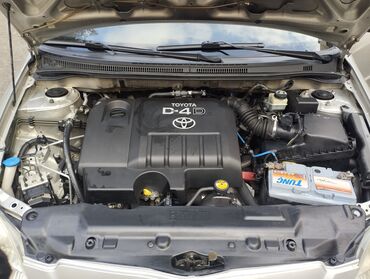 Toyota: Toyota Corolla hatchback (E12) – dizel, turbo yazılı stikerlərlə — 6