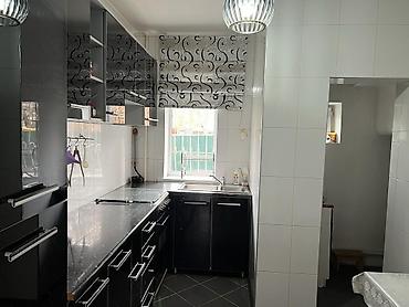 Долгосрочная аренда домов: 220 м², 7 комнат — 4