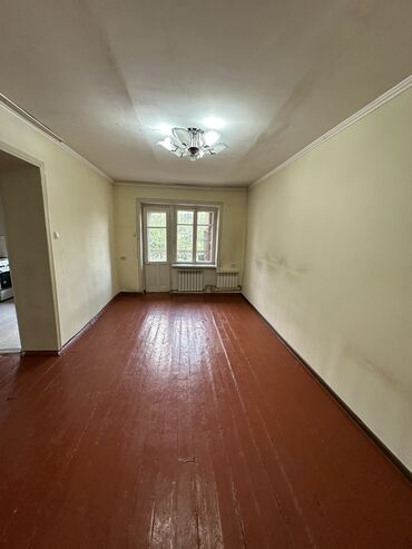 2 комнатный квартира продаю: 1 бөлмө, 38 кв. м, Хрущевка, 2 кабат, Эски ремонт