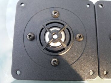 Zvučnici i stereo sistemi: MB visoki i srednji; Germany. -mb visoki 9,5x9,5cm; 8 oma=40e -mb na lalafo.rs — 2 Zvučnici i stereo sistemi: MB visoki i srednji; Germany. -mb visoki 9,5x9,5cm; 8 oma=40e -mb — 2