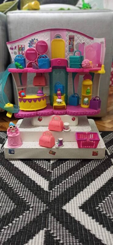 skrivalica za decu: Shopkins butik