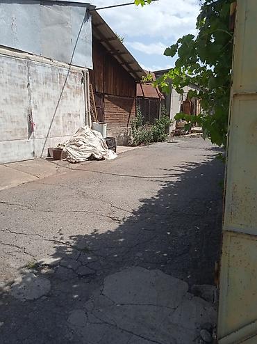 Продажа коттеджей и домов: Продаётся коттедж с большим ограждённым двором и хозяйственными — 2