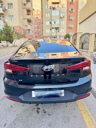 Hyundai: Hyundai Elantra: 2 л | 2019 г. Седан — 2