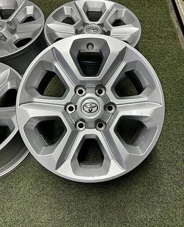 cl 7: Литые Диски R 17 Toyota, Комплект, отверстий - 6, Новый — 1