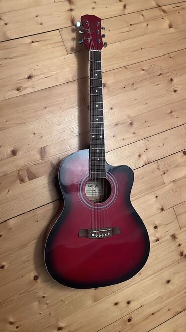 klassik gitara: Akustik gitara, Akkord, 6 sim, İşlənmiş, Ünvandan götürmə