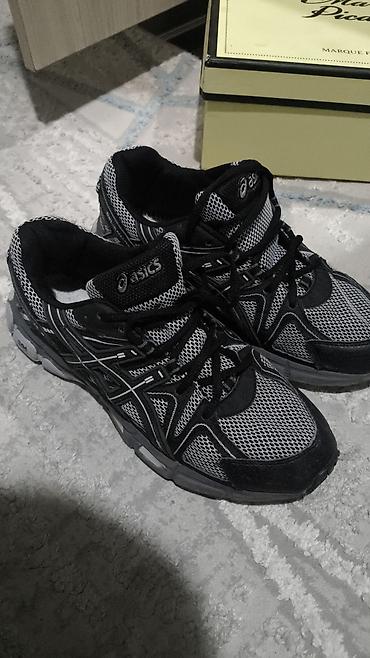Кроссовки и спортивная обувь: Мужские кроссовки, 41, Asics, Б/у, цвет - Серый — 1
