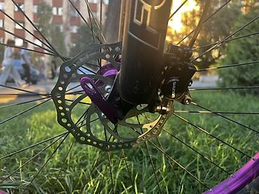beta fpv: Горный велосипед 29" с тюнингом и аксессуарами, фонарик, телефон — 6