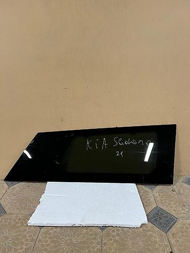 тент крыша: Стекло Заднее правое Kia, 2021 г., Б/у, Оригинал — 2