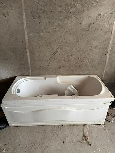 hamam ucun perde: Akril vannna – ön paneli və inteqrə ayaq hissəsi ilə - Material — 1