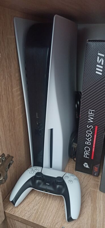 PS5 (Sony PlayStation 5): Playstation 5 Fat 825 Gb Yeni kimidir. Defecti yoxdu. Umumilikde