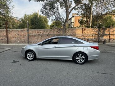 hyundai sonata 2000: Hyundai Sonata: 2012 г., 2 л, Автомат, Газ, Седан