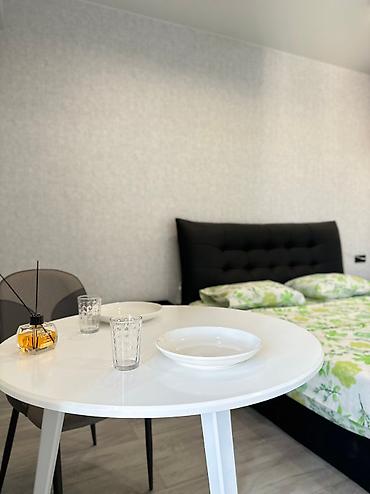 Посуточная аренда квартир: 1 комната, Душевая кабина, Постельное белье, Кондиционер — 4