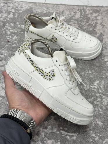 Women's Sneakers and athletic shoes: Nike, 37.5, bоја - Bela — 11