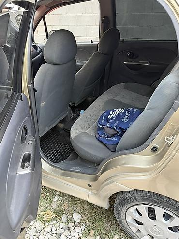 спарк сатуу: Daewoo Matiz: 2006 г., 0.1 - engine capacity л, Кол менен иштөөчү, Бензин, Хетчбек — 6