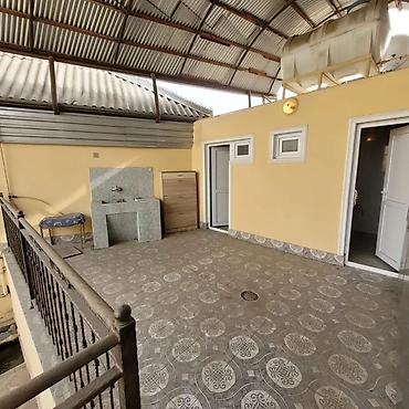 Həyət evləri və villaların satışı: Sadillida Herbicilerin binadi terefde 4 otaqli remontlu kursulu heyet — 16